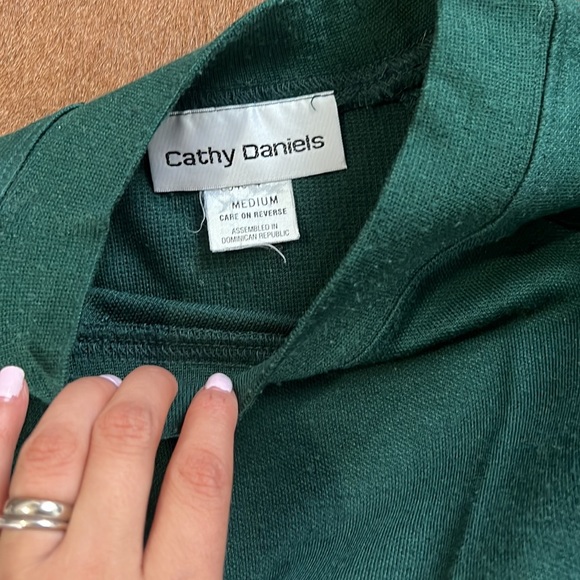 Green Two piece pants loungewear set, size M - Picture 4 of 4